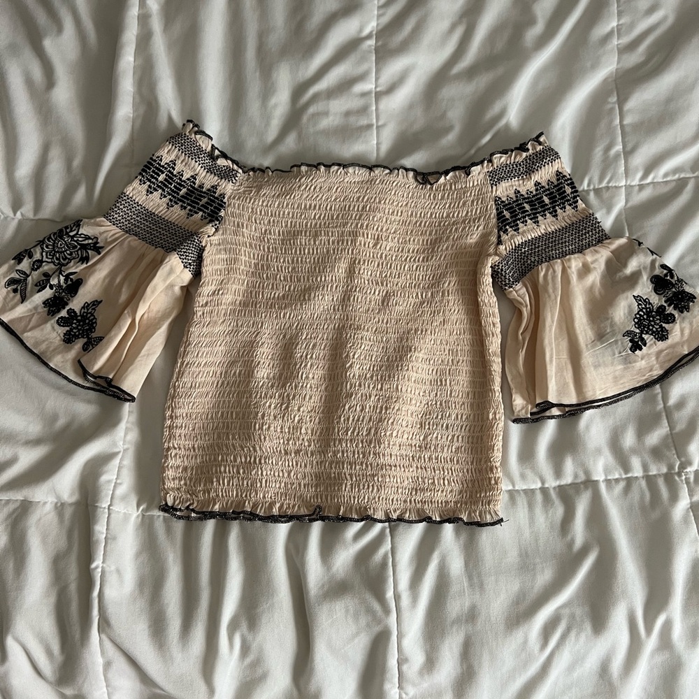CROP TOP (size: women’s extra small)